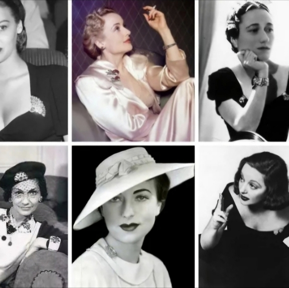 80s Black Floral Shoe Clips - Picture 5 of 5